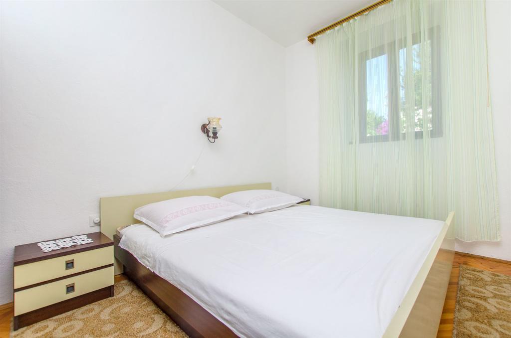 Apartments Jerka Sutivan Exterior photo